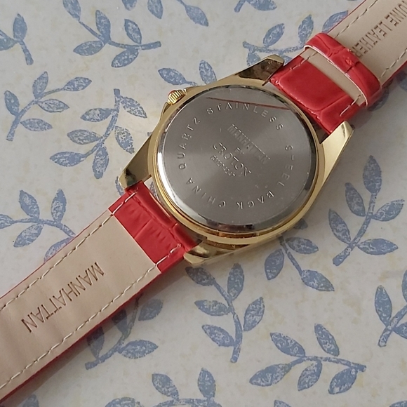 Manhattan by Croton Crystal Bezel Watch - Picture 4 of 5